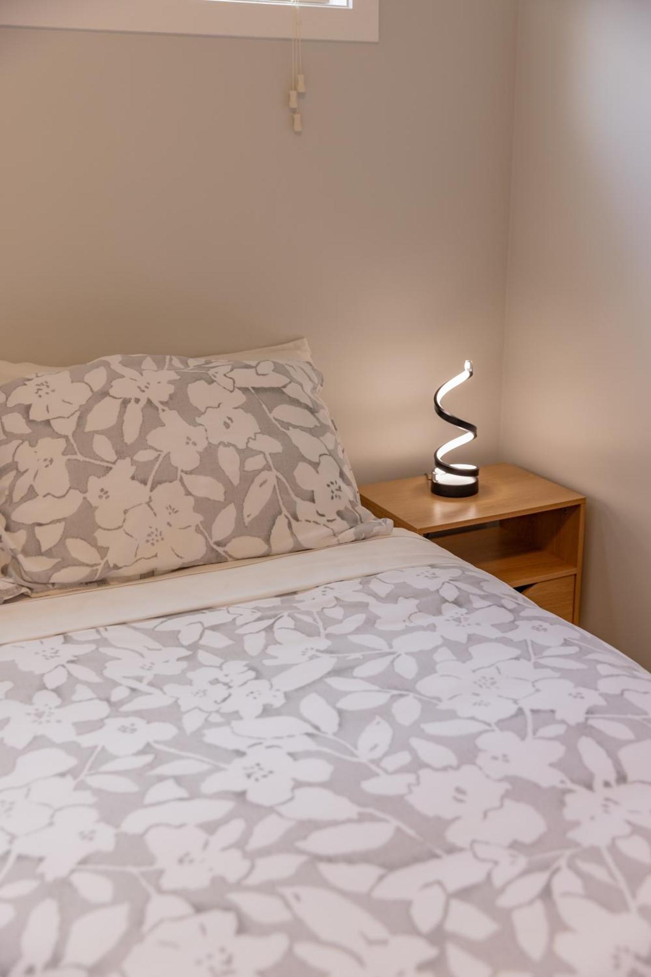 Back Garden Flat With Free On Street Parking And Fiber Wifi - 15 Mins To Ferry, Stadium, Cbd