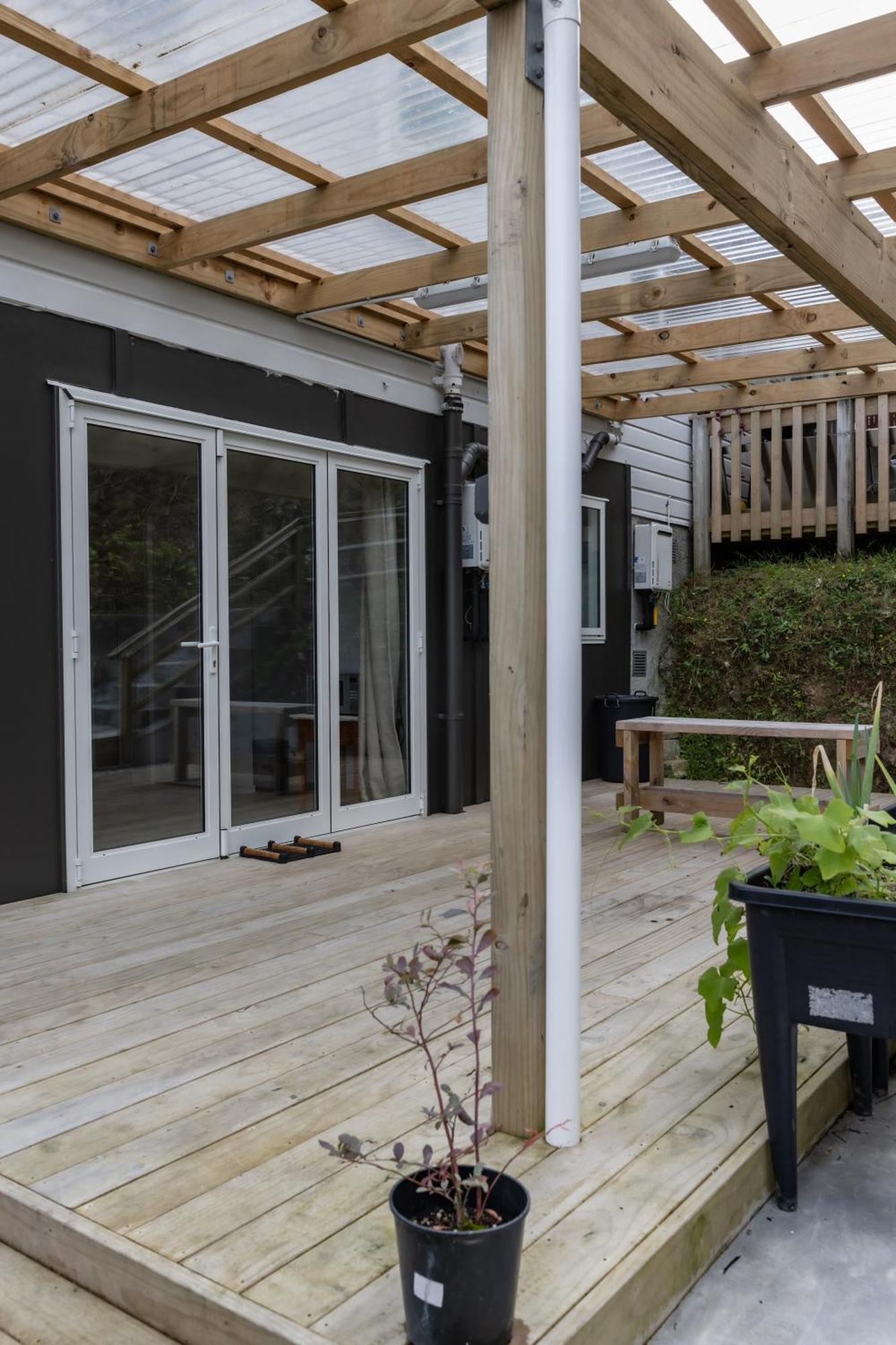 Back Garden Flat With Free On Street Parking And Fiber Wifi - 15 Mins To Ferry, Stadium, Cbd Wellington