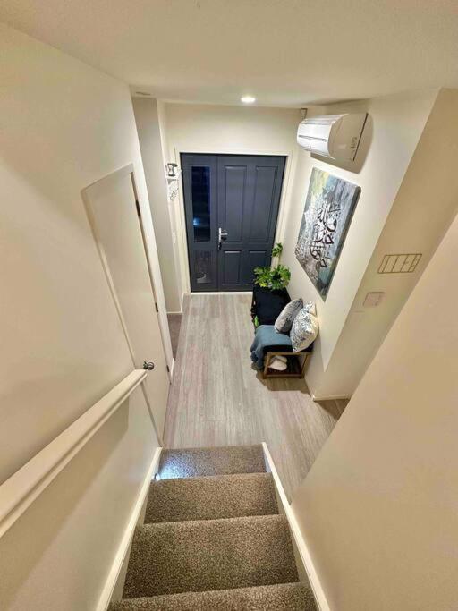 Scenic Haven Warm, Ethnic Charm * Wellington