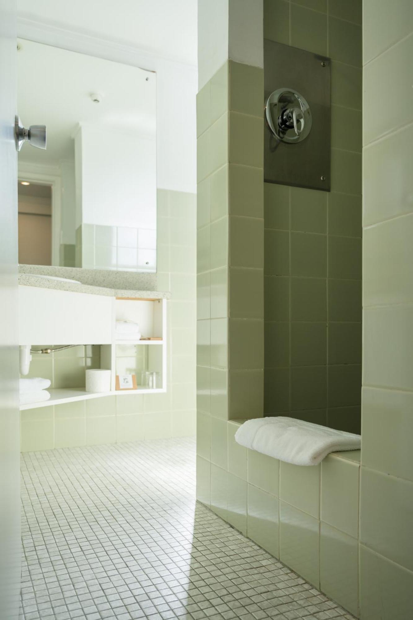 Bay Plaza 3* Wellington
