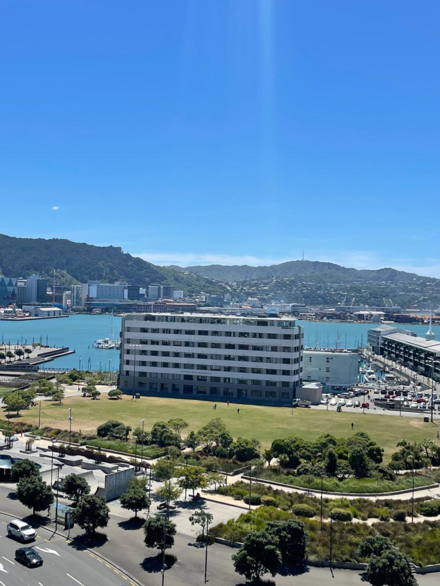 Bay Plaza
