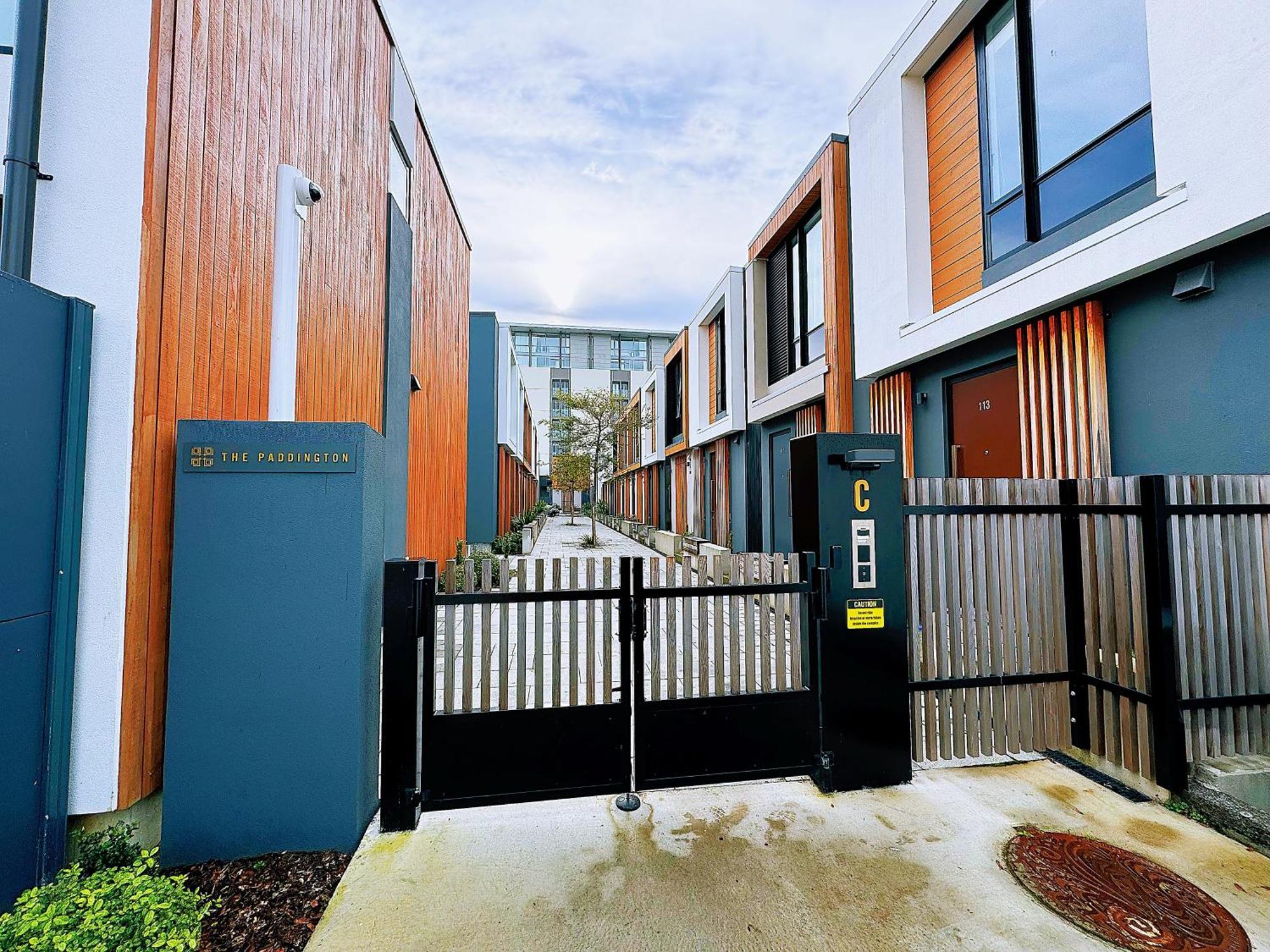 Luxurious New 2br In Wgtn Cbd Wellington