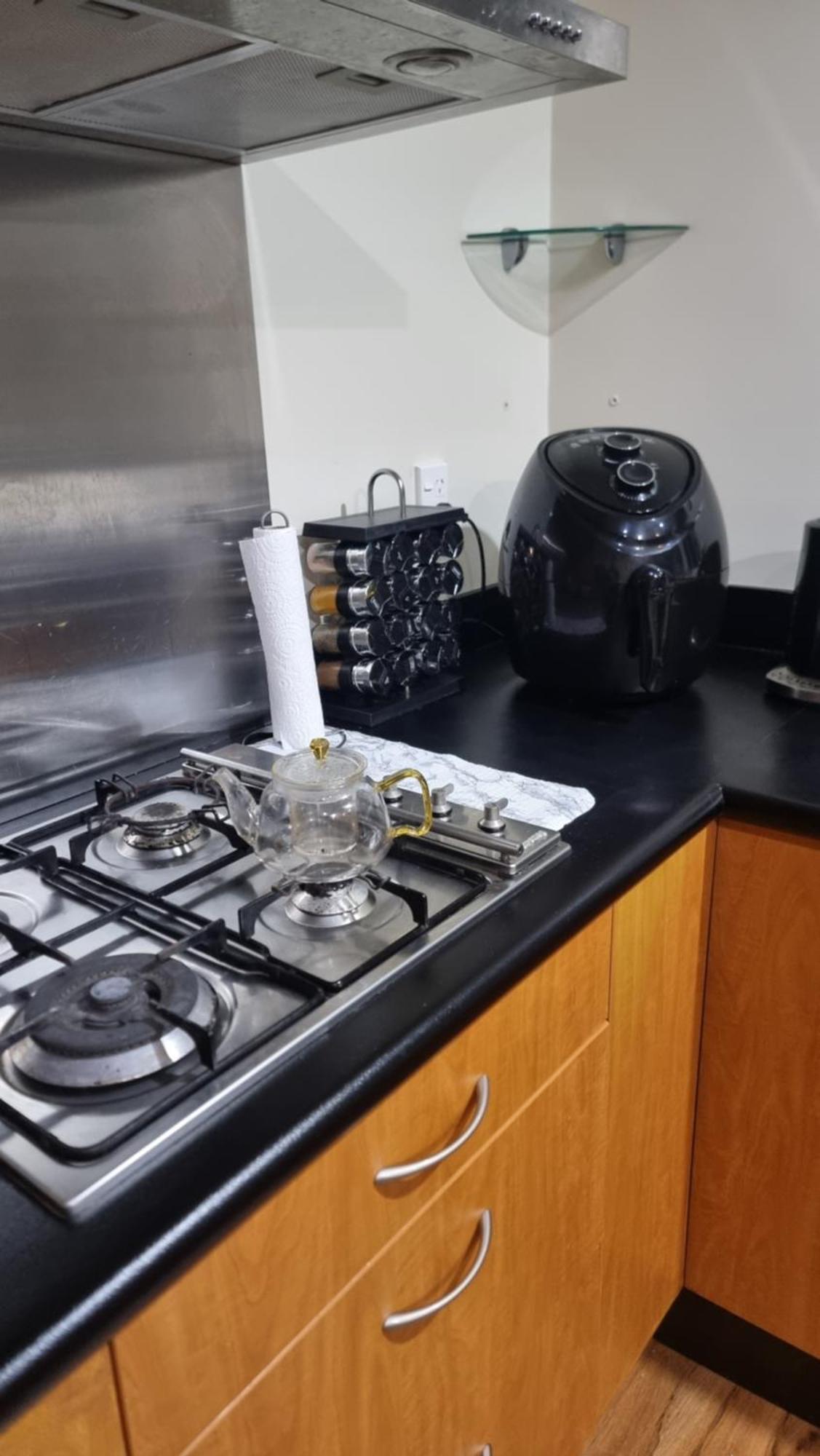 Peaceful Hillview - Double Bed At Churton Park *