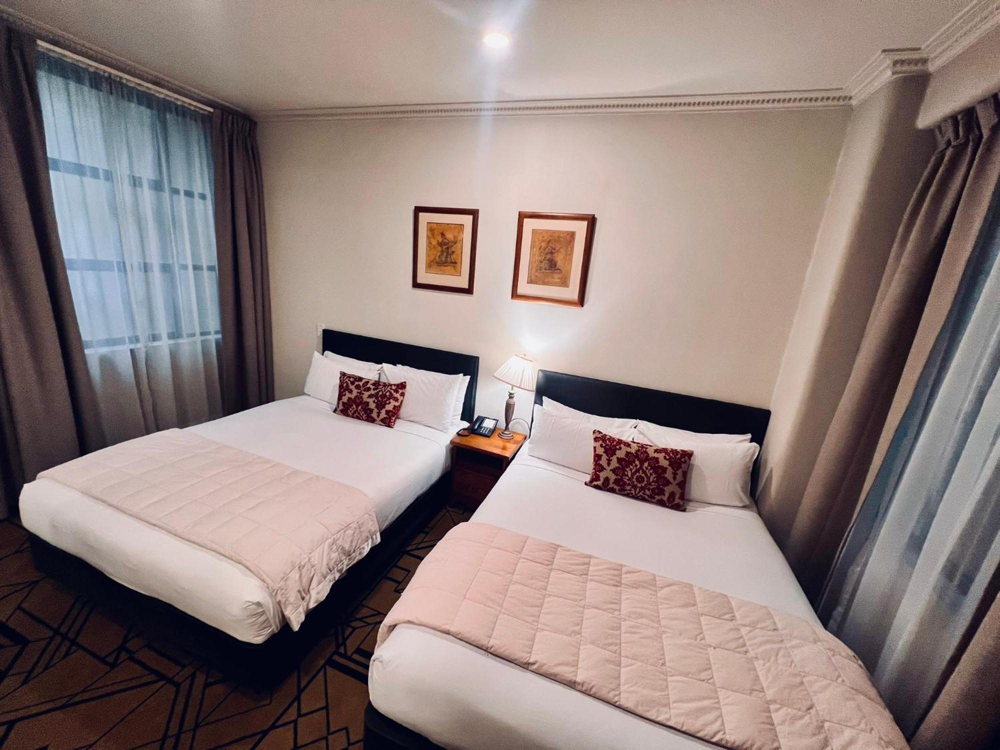 Quest Aparthotel 4*