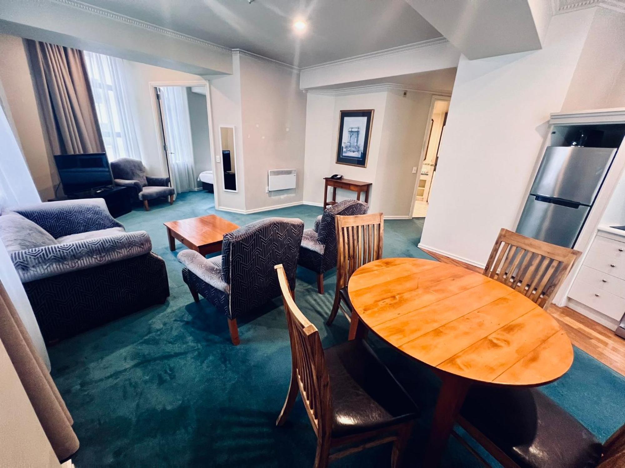 Quest Aparthotel 4*