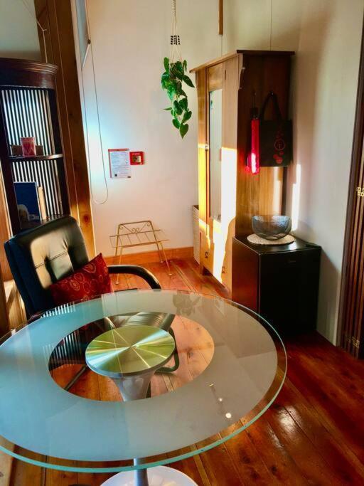 Compact Cutie - Cuba Mall, Apartment Wellington