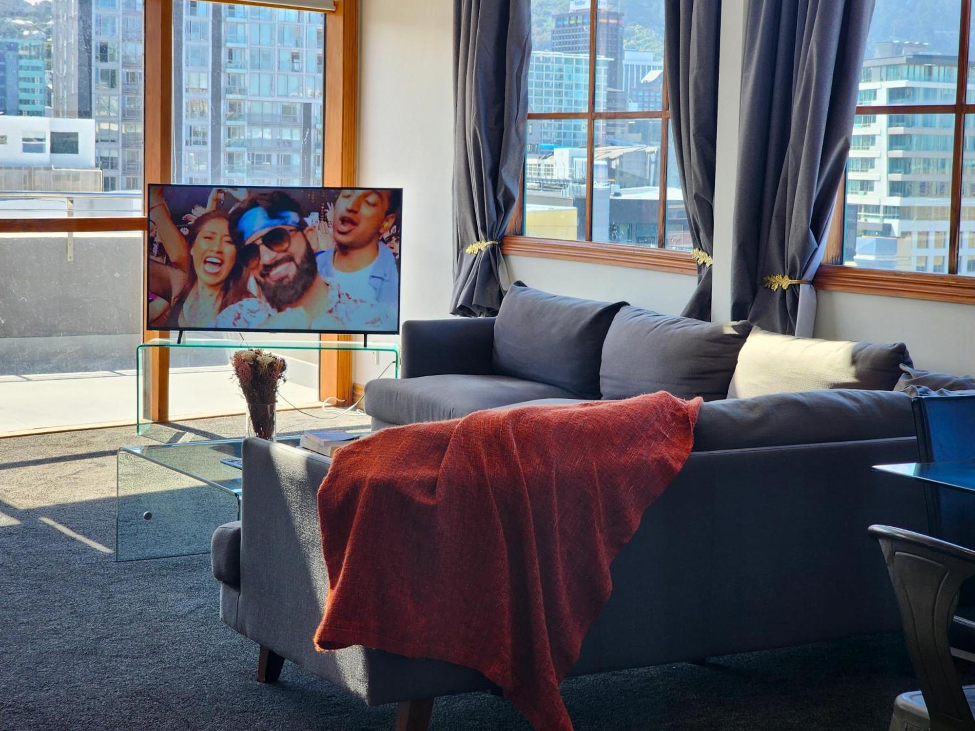 U On Courtenay Apartment *