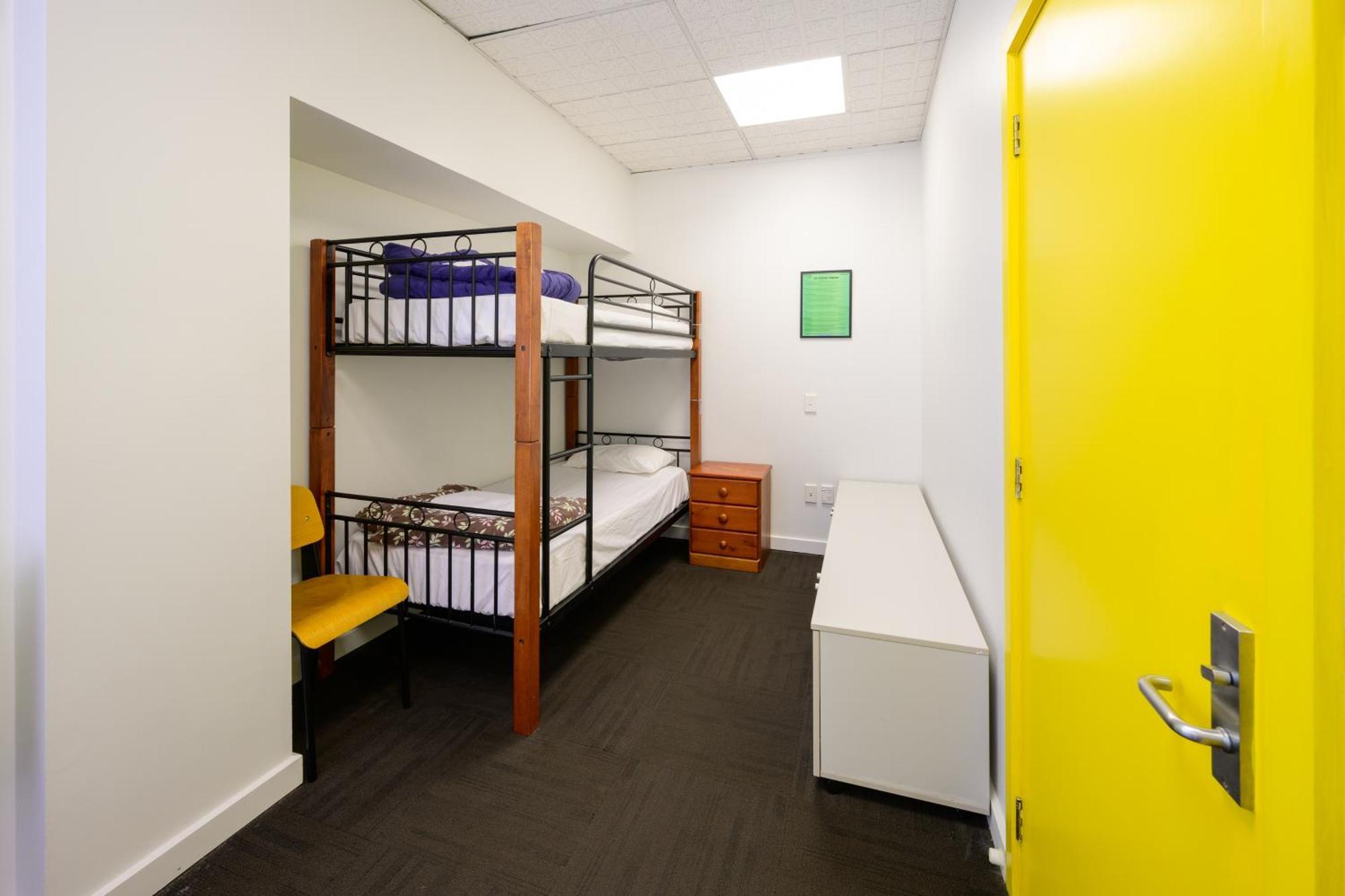 Trek Global Backpackers Hostel *