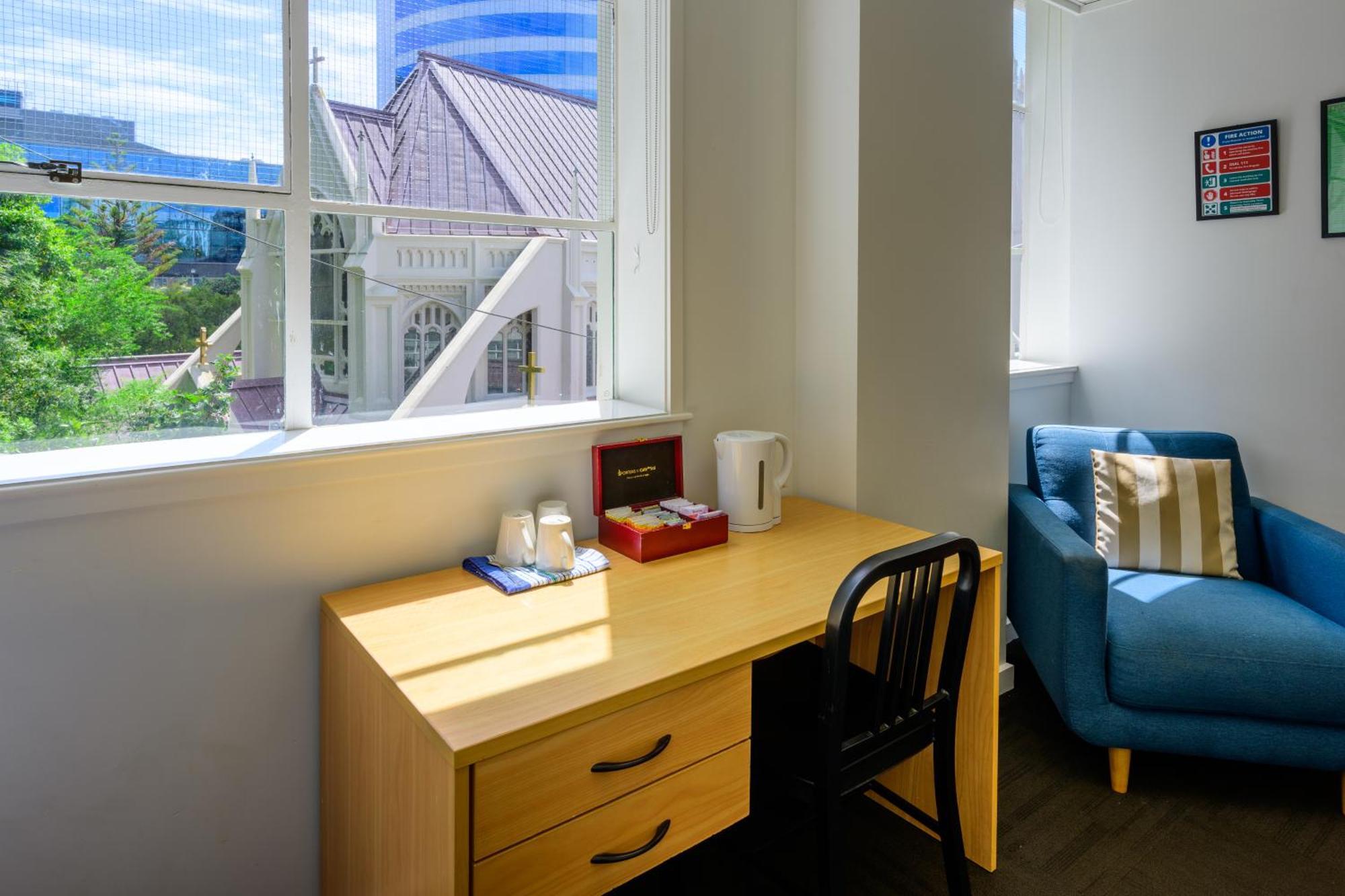 Trek Global Backpackers Hostel *
