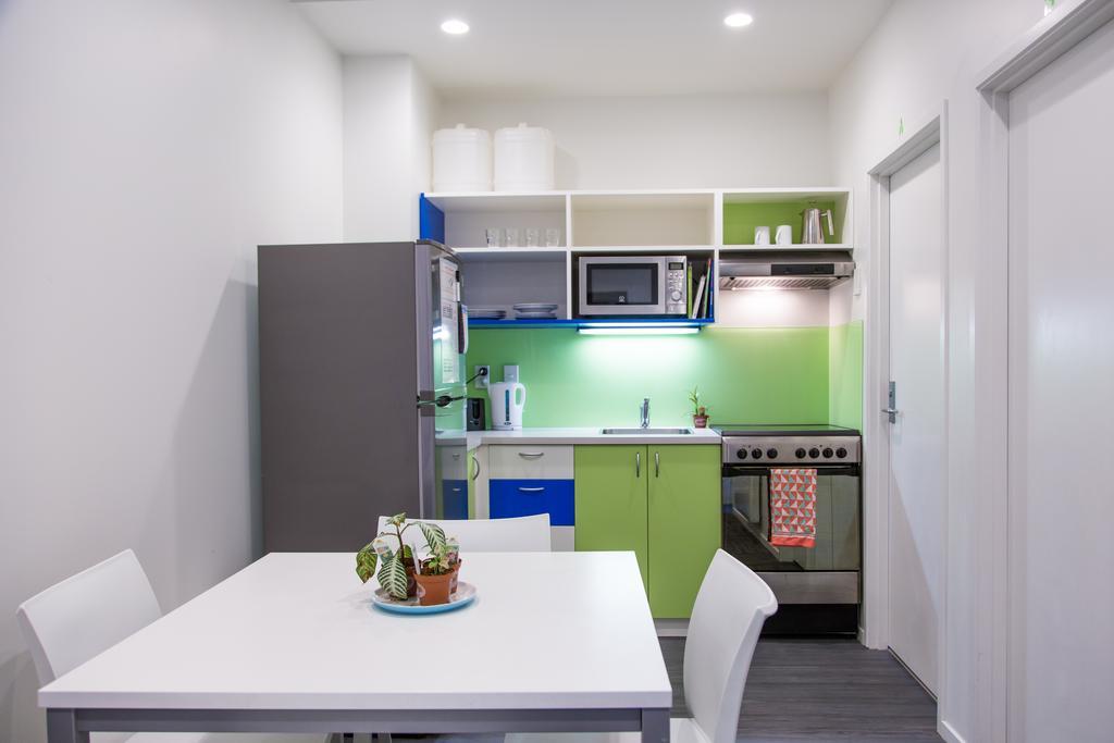 222 Willis Apartment *