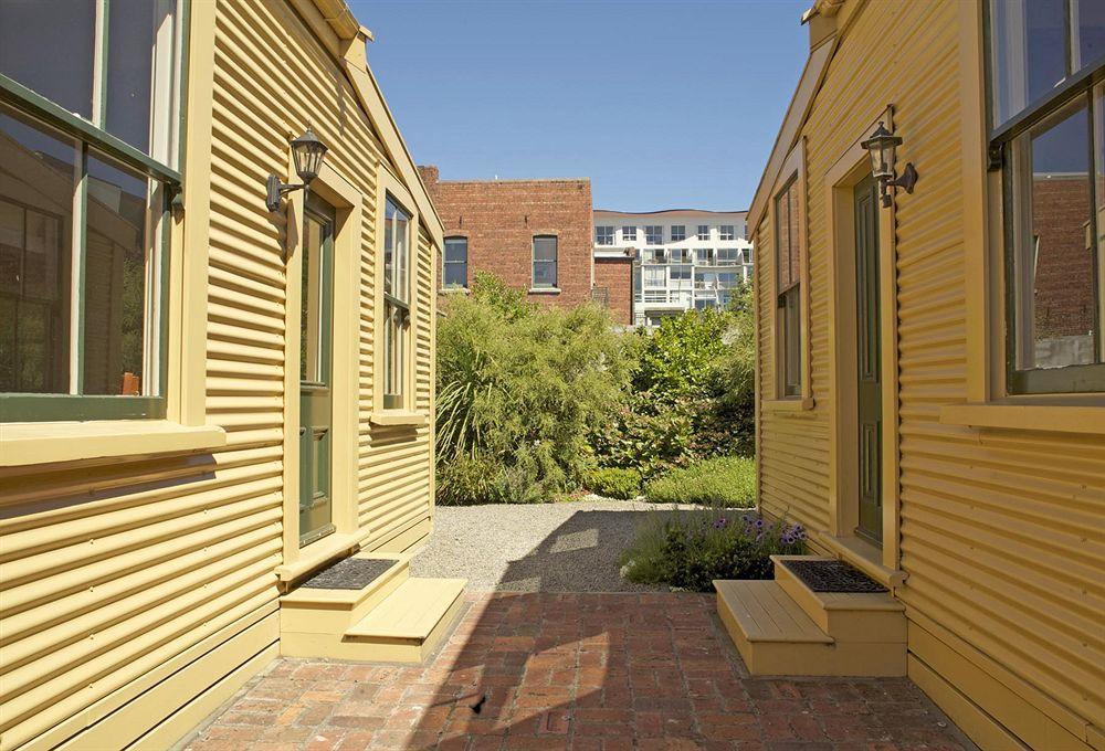 Wellington City Cottages Aparthotel
