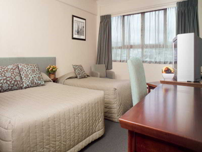 Bay Plaza Hotel 3*