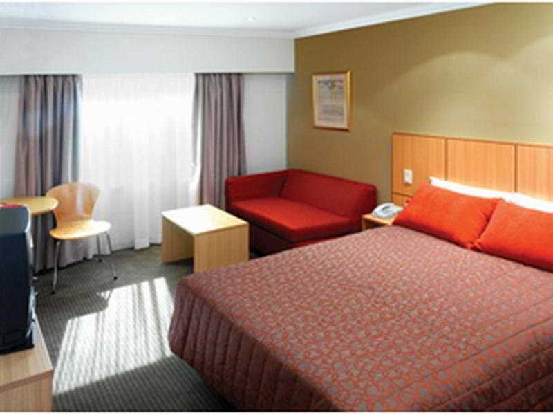 Quest Aparthotel 4*