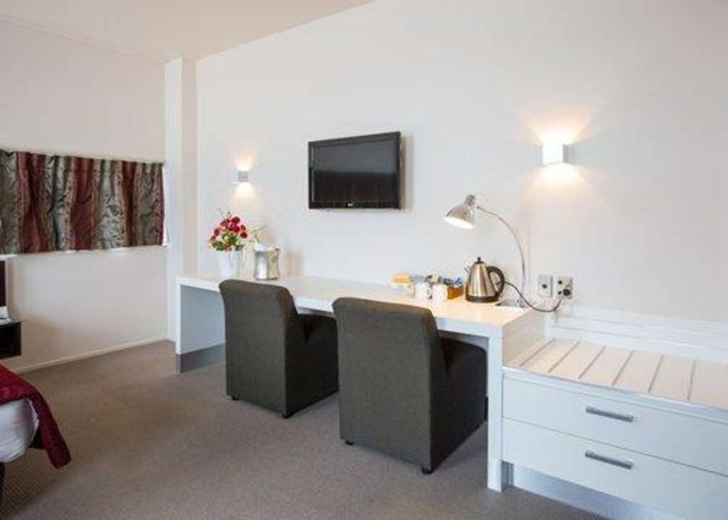 Naumi 4* Wellington
