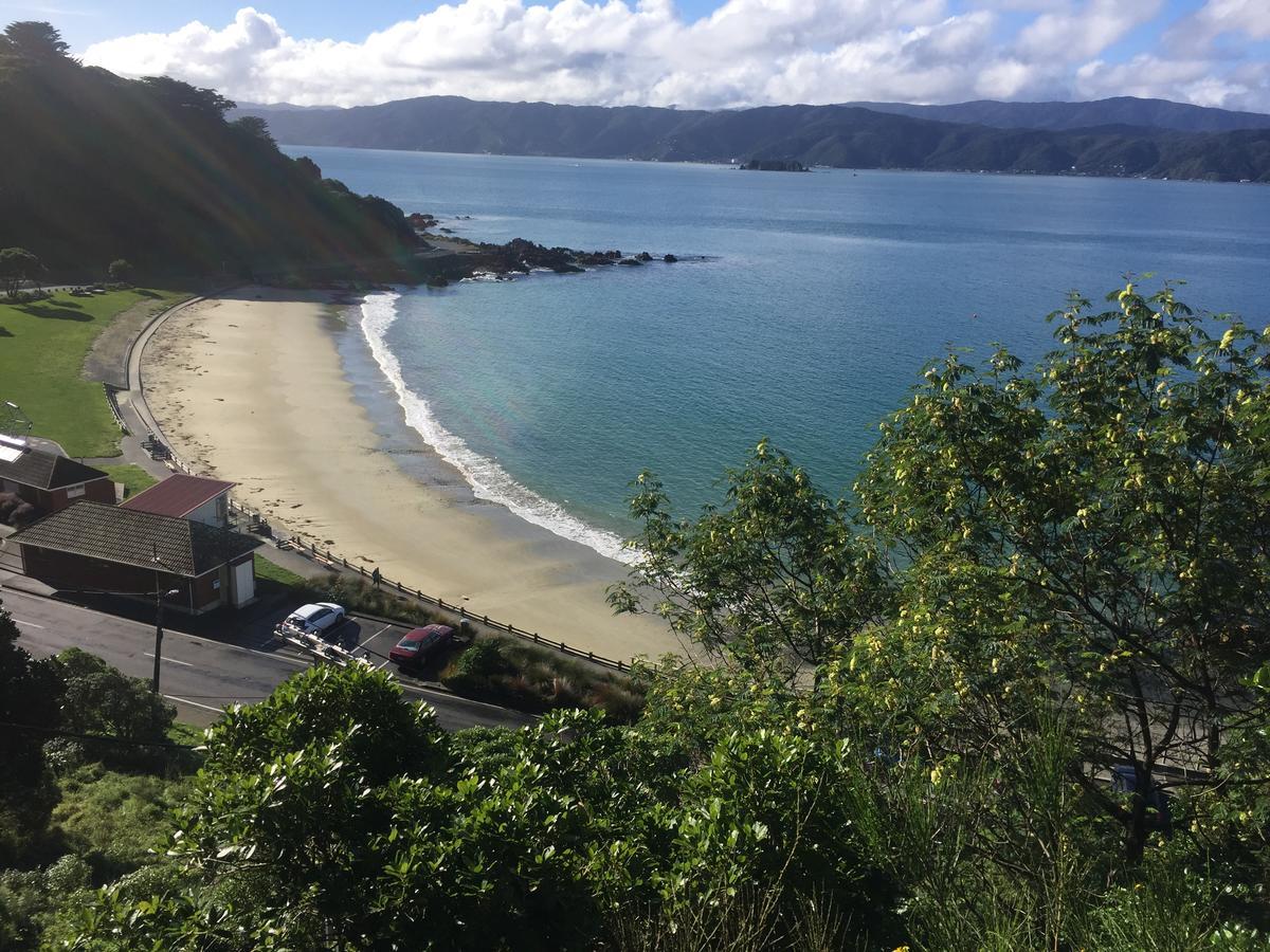 Karaka Bays Bed & Breakfast Wellington