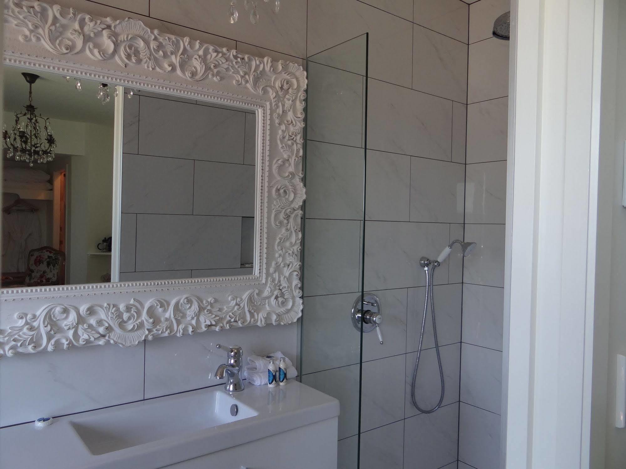 Bed & Breakfast Edgewater 4*