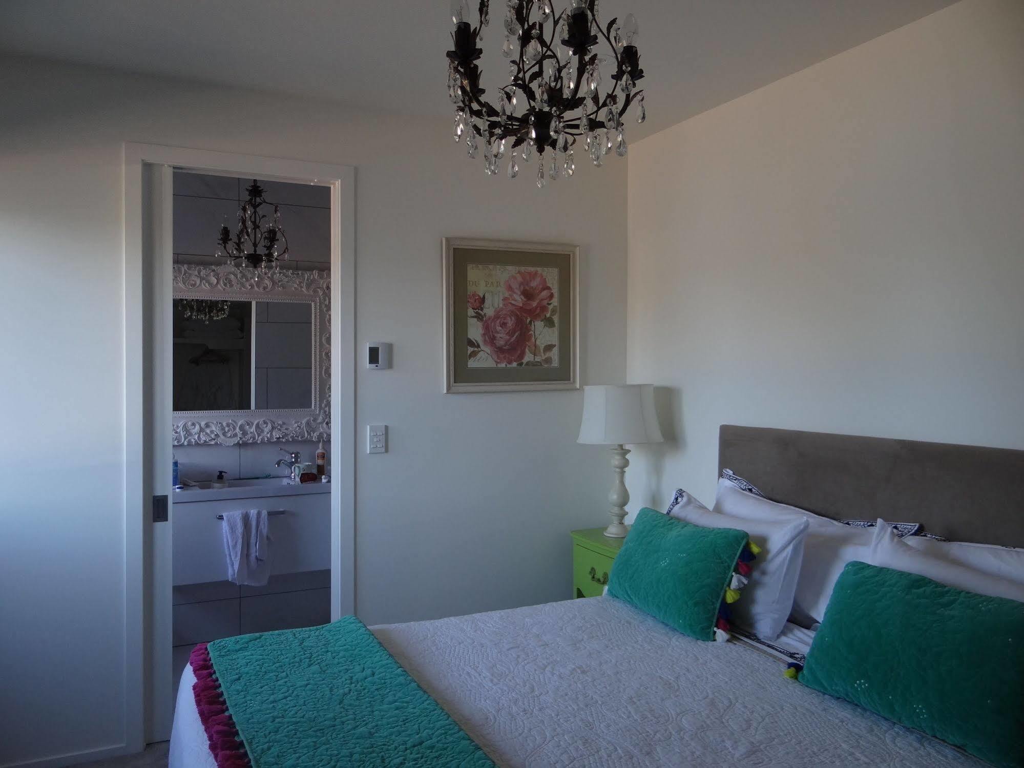 Edgewater 4* Wellington
