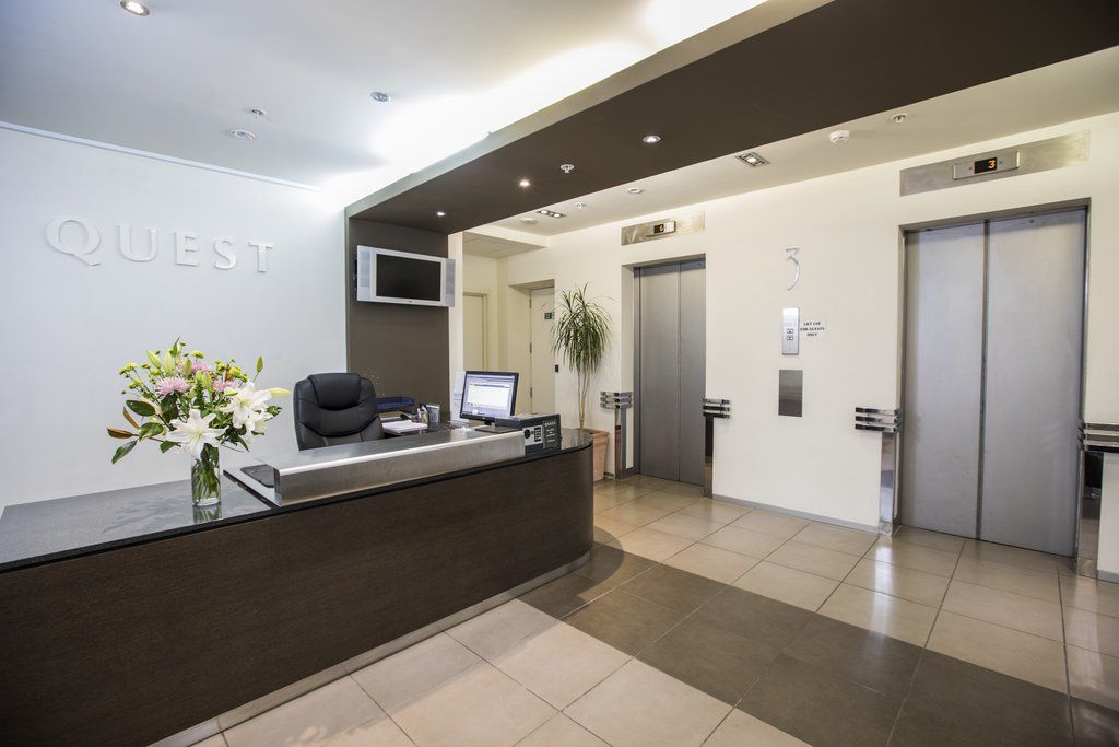 Quest On Lambton Serviced 4*