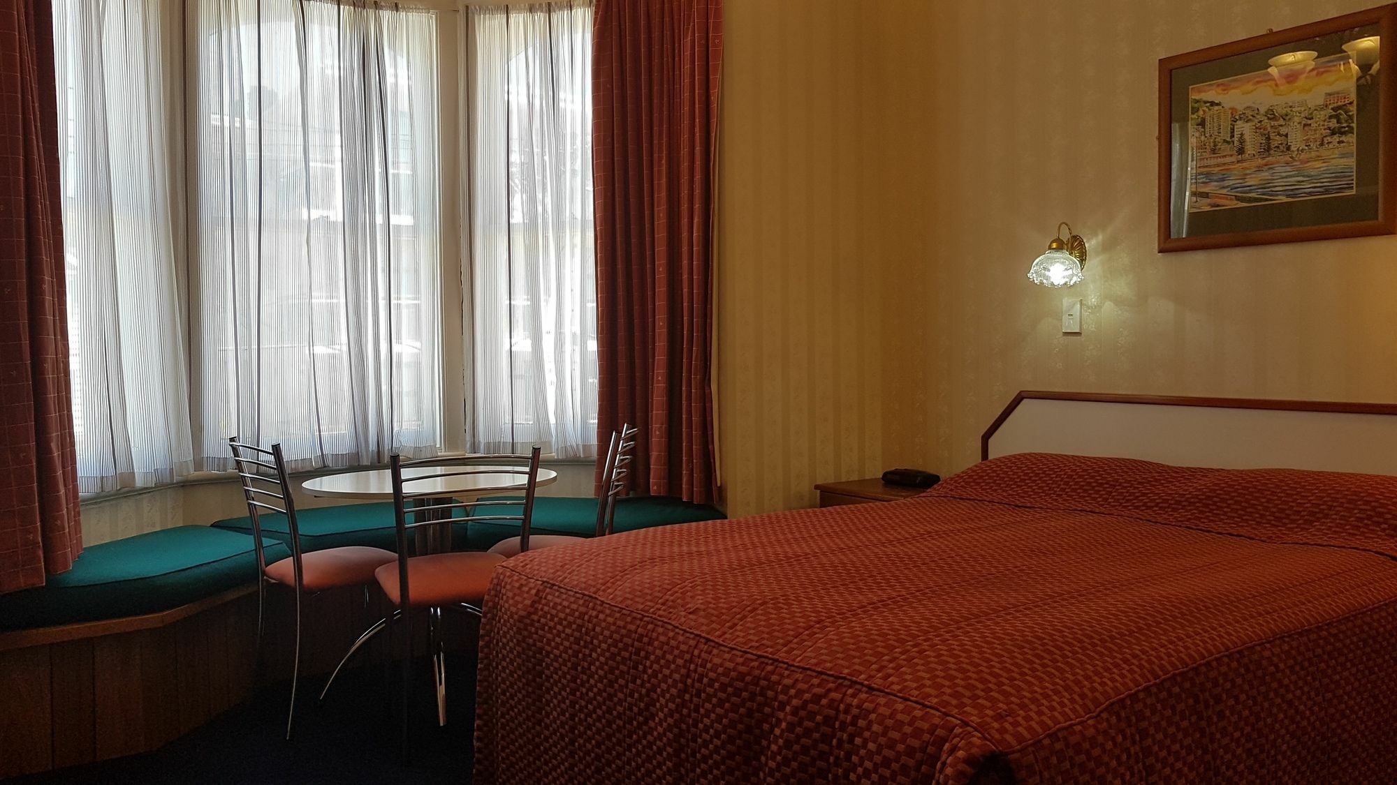 Apollo Motel 4*