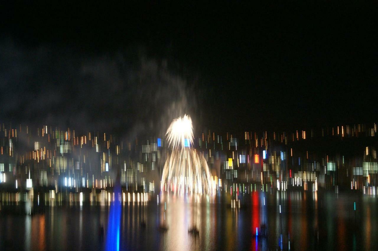 Oriental Bay At Its * Wellington