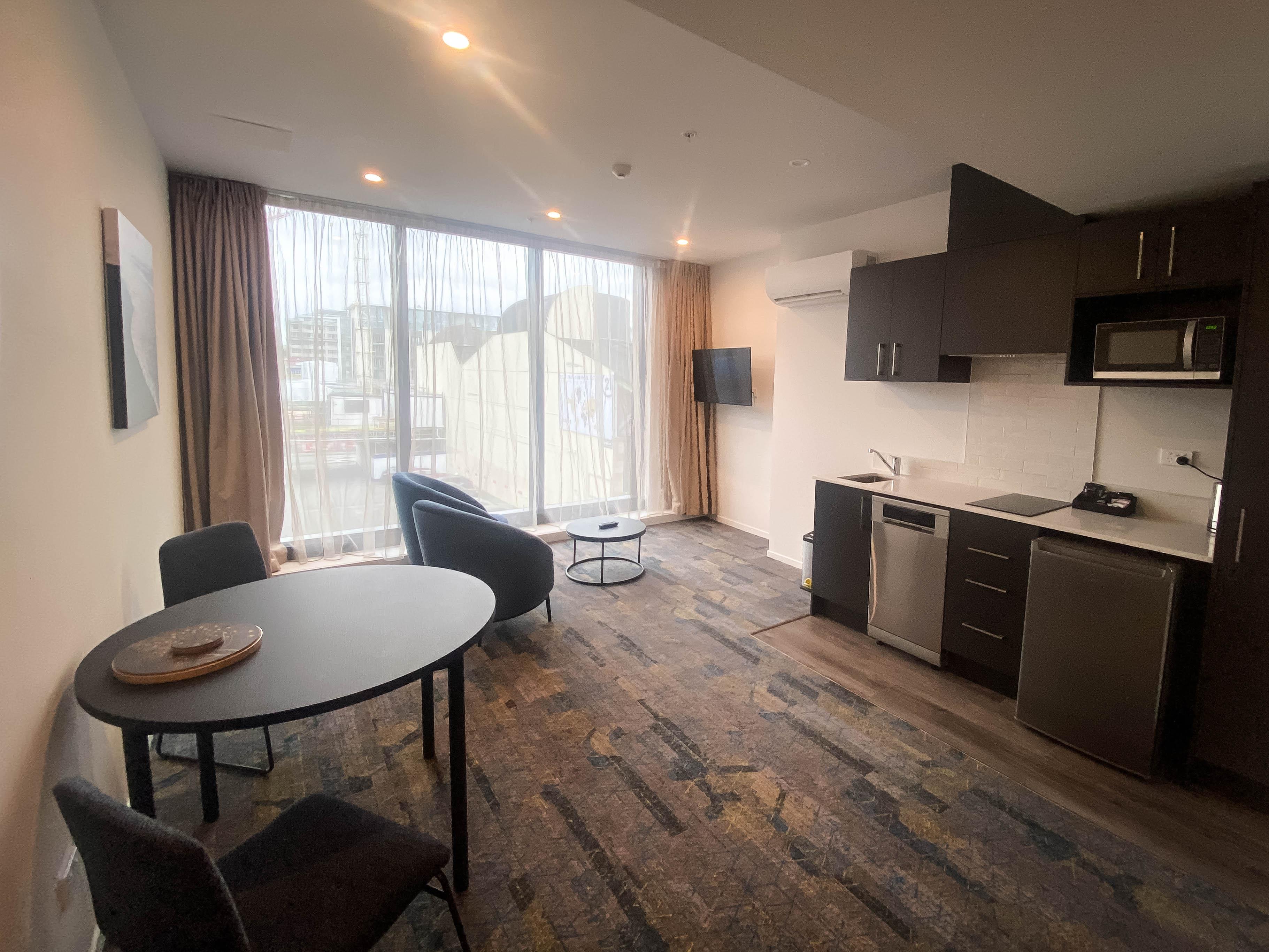 Hotel Ramada By Wyndham Taranaki Street 4*