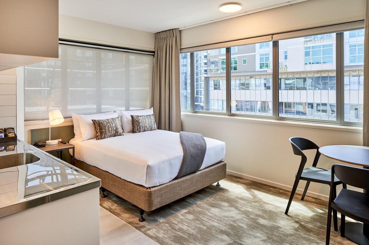 Sojourn - Ghuznee Hotel