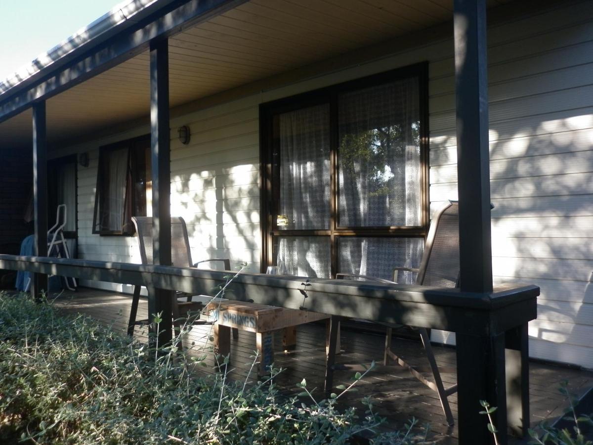 A 5 Minutes' Walk To The Beach Homestay Wellington