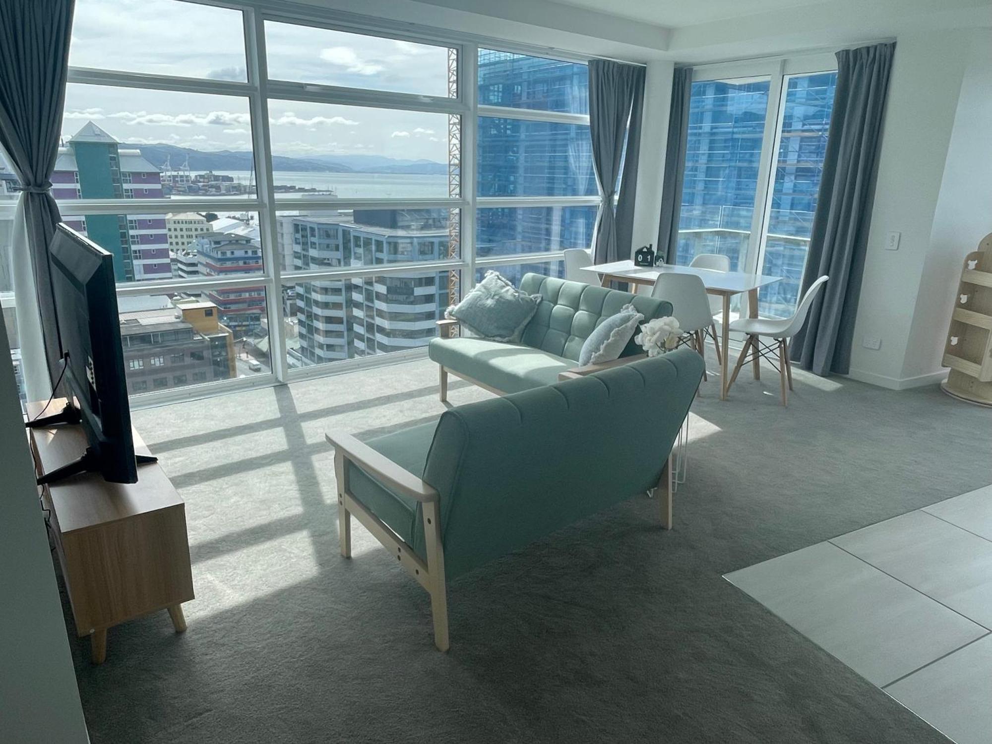 Apartment Harbor View Two Bedroom At Pinnacle Wellington