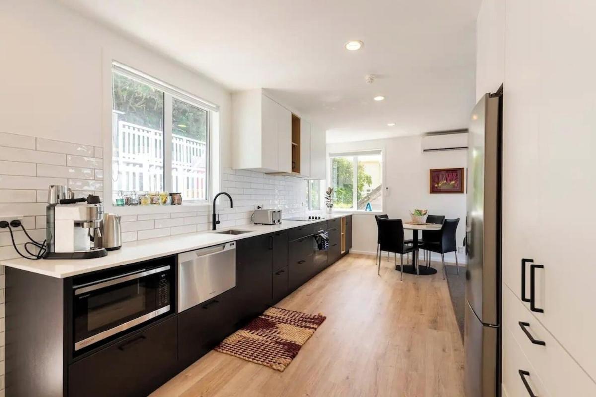 Apartment Oceanfront Escape