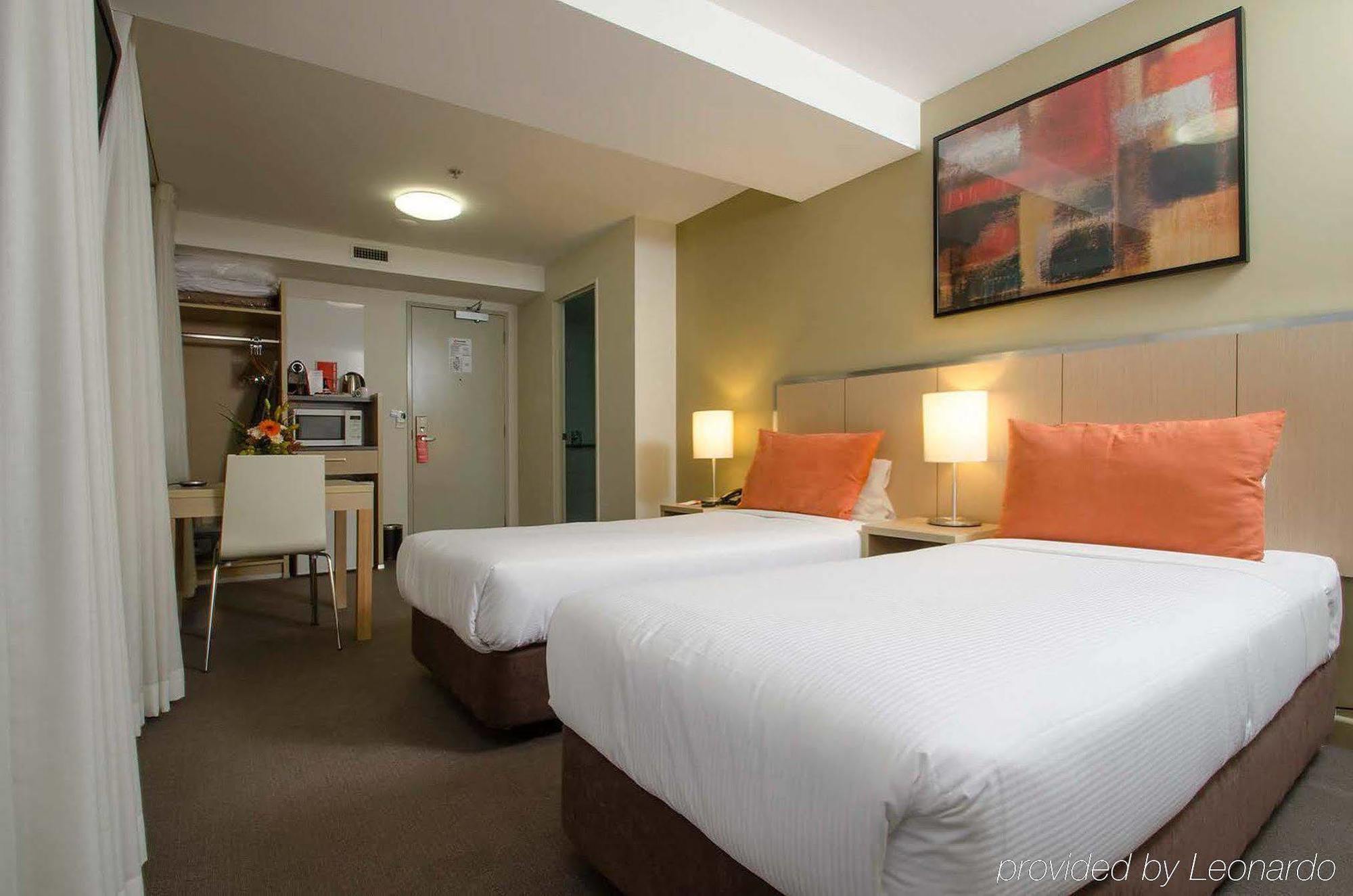 Travelodge 4*