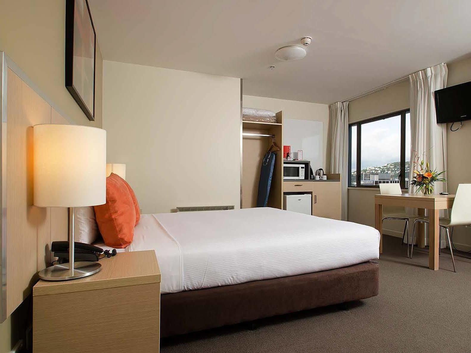 Travelodge 4*
